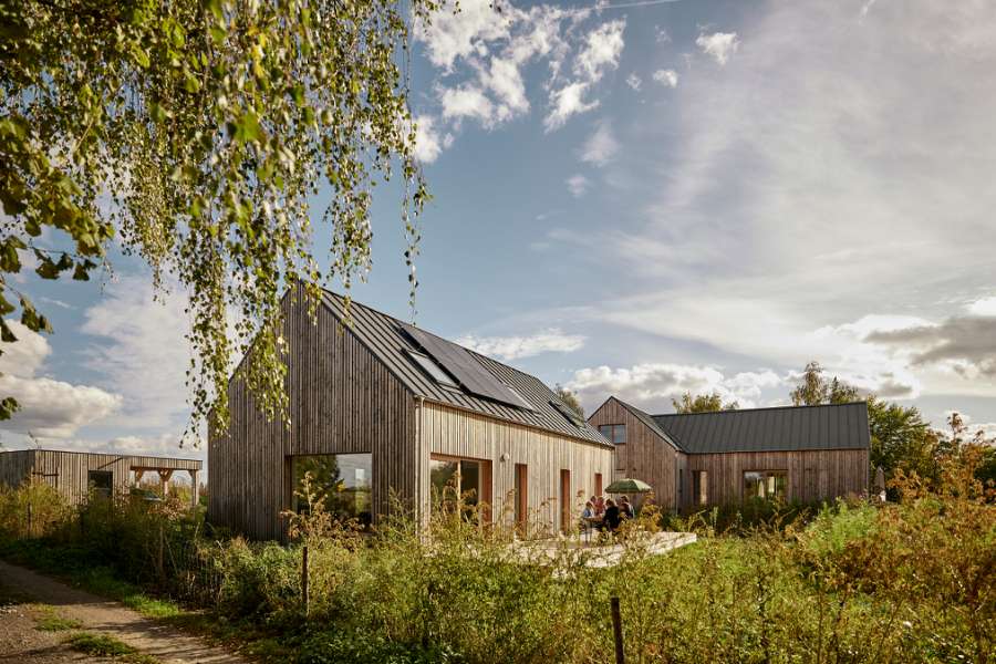 Die Ruhe kehrt ein unter einem Stahldach auf einem idyllischen Naturgrundstück, Fischerstraße 11d, 14778 Päwesin